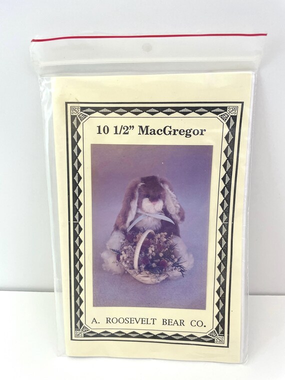 Vintage Pattern 10.5" MacGregor from A Roosevelt Bear Co.