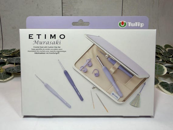 Beautiful set Murasaki Etimo Crochet Hook Set from Tulip, 8 hooks, sizes 2.0mm to 6.0mm