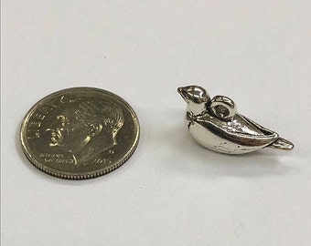 Sterling Silver little bird, perfect for many artistic creations!