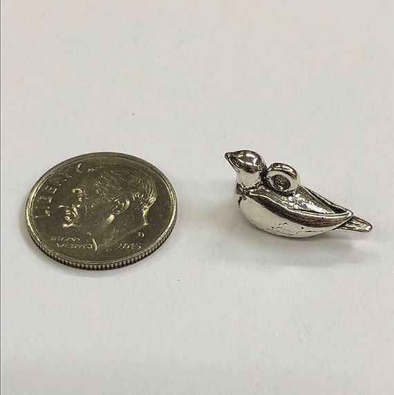 Sterling Silver little bird, perfect for many artistic creations!
