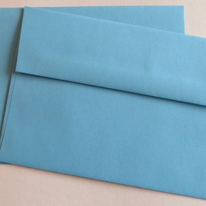 PE30 25 pc. Color Envelopes A7 60 lb. 5 1/4 x 7 1/4 13.34cm x 18.42cm Sky Blue