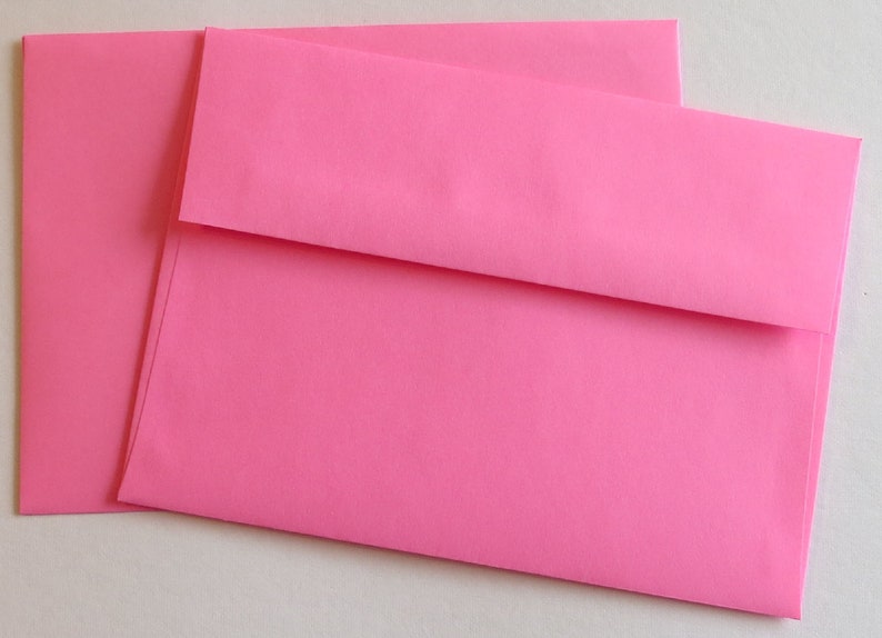 PE30 25 pc. Color Envelopes A7 60 lb. 5 1/4 x 7 1/4 13.34cm x 18.42cm Passion Pink