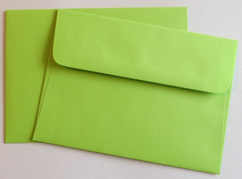 PE30 25 pc. Color Envelopes A7 60 lb. 5 1/4 x 7 1/4 13.34cm x 18.42cm Lime Green