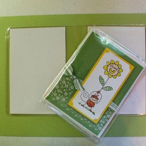 VF34 paquete de 10 carpetas de tarjetas de felicitación de vinilo transparente A2