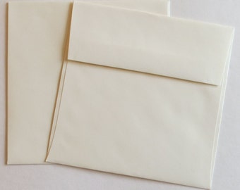 MP5.5x5.5 Qty.50 Square Flap 5 1/2" x 5 1/2" (13.97cm x 13.97cm) 70lb Vanilla/Cream Paper Envelopes