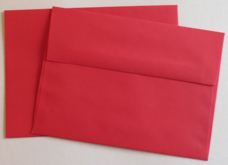 PE30 25 pc. Color Envelopes A7 60 lb. 5 1/4 x 7 1/4 13.34cm x 18.42cm Holiday Red