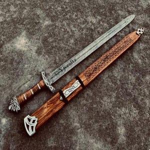 Hand Forged, Custom Damascus Steel Sword 35 inches, Full Tang, Vikings Swords, Northman, With Sheath, Birthday Gift For Father, Gift For Her