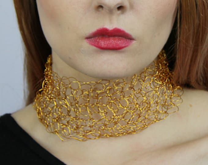 Gold Choker Necklace of Crochet Wire