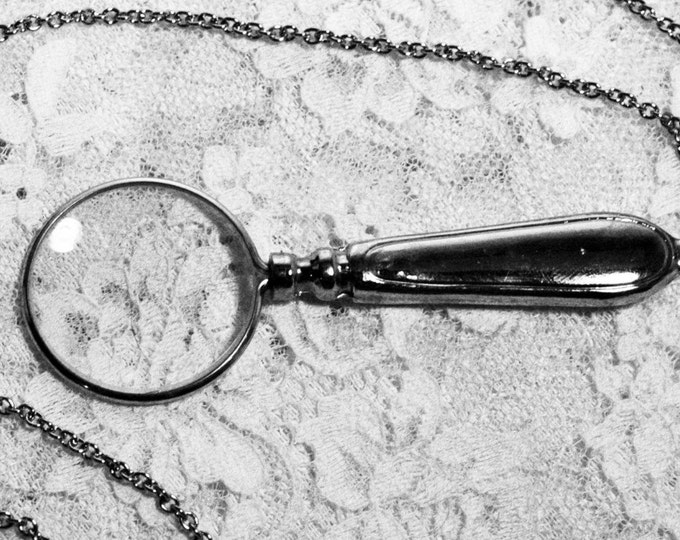 Evil Dead Necklace Magnifying Glass Linda's Jewelry Chain Velma Scooby Doo  Gift in Silver or Gold Girlfriend Best Friend or Mother Gift