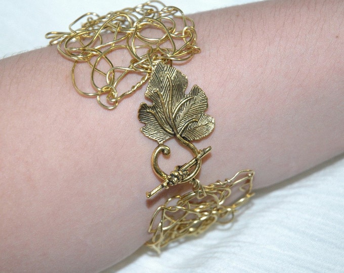 Golden Leaf Clasp Bracelet