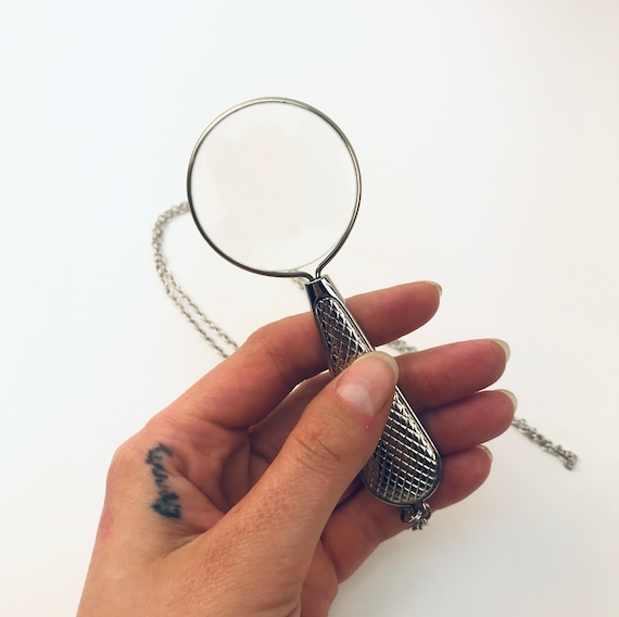 Vintage Magnifying Glass Necklace: Functional Silver Jewelry, 6x Power