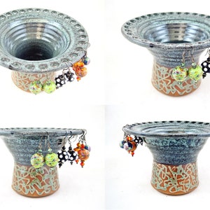 Handmade pottery Jewelry Bowl, Smart solution for earring organization, A functional gift idea for mother's day Vase-Green/Twist