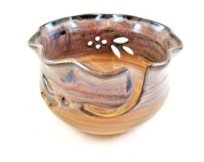 Pottery Yarn Bowl, Ceramic Knitting Bowl, Pottery Gift to Her