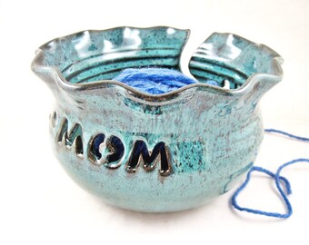 Personalized Yarn Bowl, pottery yarn bowl, knitting bowl, Teal blue, MOM - Made to order