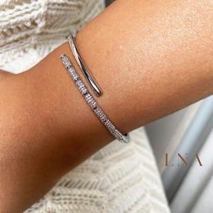 14k Silver Bracelet by LNASHOP, Thin Minimalist Bracelet, Dainty Clash Bracelet, Diamond Bracelet, Vintage Bracelet, christmas Gift for Her