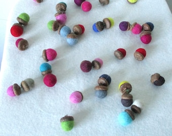 Felted Acorns Garland Christmas Tree 38 pieces