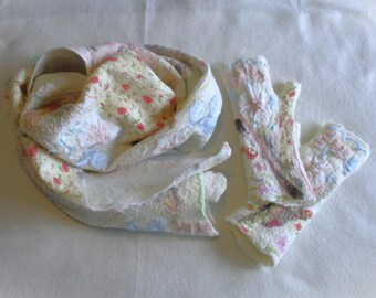 Set, Beautiful Stylish Felted Scarf Very Light Soft Art Felt Wrap Shawl White And Wool Mittens