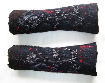 Felted Fingerless Mittens Black Red Art