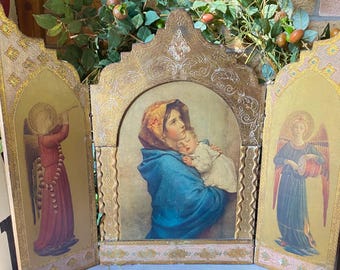 Sale~ Triptych Florentine 3 panel Italian Gold Tole  Carved Wooden religious altar Madonna and child, archangels, Saints~ vintage catholic