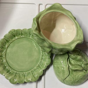 Holland CABBAGE Ware or Boston Lettuce Leaf Lidded Soup Tureen & Under Plate~ Vintage Green Majolica Style Ceramic Hand Painted Serving Bowl