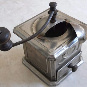 1900s French Tin Coffee Grinder Antique Coffee Mill~ Silver Metal and Wood Collectible Coffee House/ Bar Decor~Primitive Farmhouse Utensil