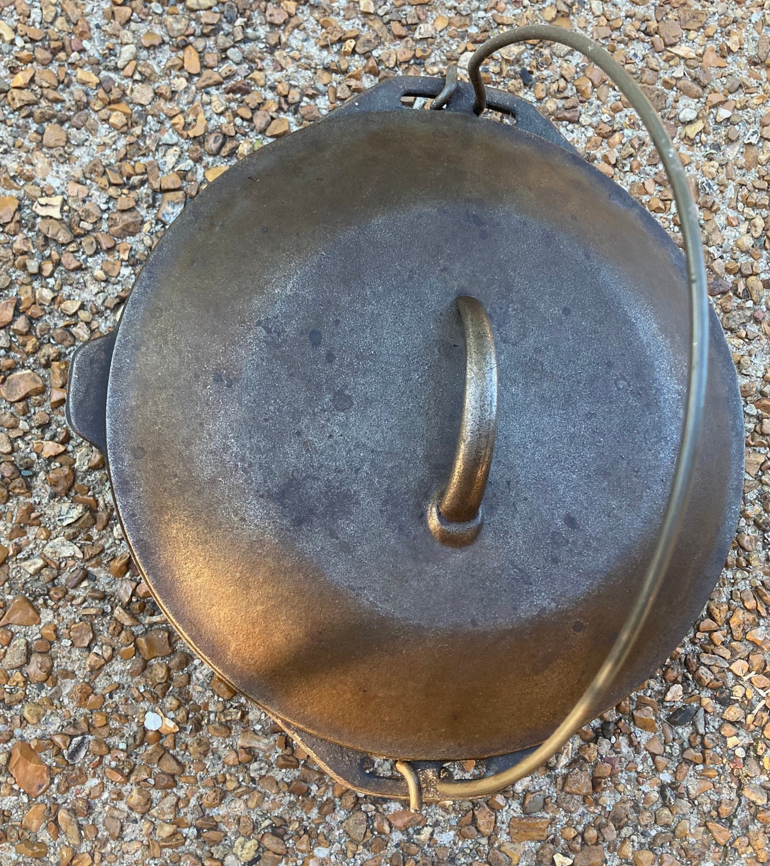 Lodge 8 Quart Cast Iron Dutch Oven With Bail Handle Antique Etsy