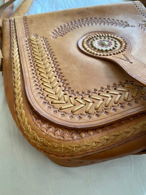 Vintage Hand Tooled Leather Purse~ ornate brass c… - image 4