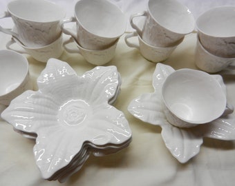 Beautiful 12 Spode Cups and Saucers~ White China Place Settings~ New England Lily Saucer Oak, Leaf Tea Cups~ White Table Decor~ Wedding Gift