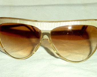 Lunettes de soleil vintage champagne par Collezione, La Scala, fabriquées en Italie ~ grand style, mode européenne blanc nacré des années 1970 ~ lunettes rétro