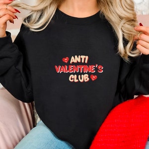 Love Sweatshirt, Heart Hoodie, Valentines Day Sweatshirt, Women&#39;s Sweatshirt, Couple Sweatshirt, Gift For Her, Love Shirt