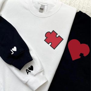Sudadera personalizada con corazón a juego, camiseta de pareja con inicial en la manga, año de aniversario, sudadera con capucha con fecha personalizada, sudadera para el día de San Valentín