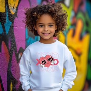 Kid&#39;s Valentine Outfit, XOXO Valentine&#39;s Sweatshirt with Heart, Girls Valentines Day Shirt, Toddler Valentine Shirt