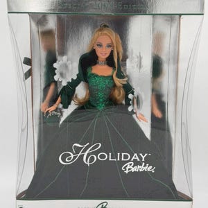barbie green velvet dress 2004 Holiday Barbie (B5848)
