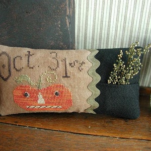 Primitive Cross Stitch Pinkeep Pattern - Oct. Jack