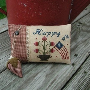 Primitive Cross Stitch Sampler Pattern Happy 4th Pinkeep