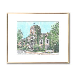 Könnte beinhalten: Eine Aquarellillustration eines Backsteingebäudes mit Efeu, der an den Wänden wächst. Das Gebäude hat einen Turm mit einer Flagge oben. Das Gebäude ist mit "Michigan Union" beschriftet.