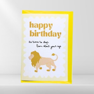 Tarjeta de cumpleaños - Detén al león por tu edad