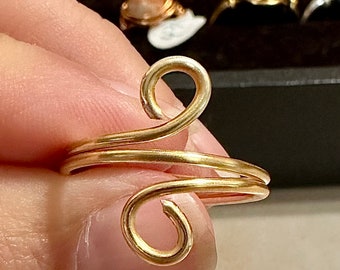 Wire Wrapped Ring, Rings, Rings for Women, Minimalist Rings, Gold Ring, Handmade, Homemade Rings