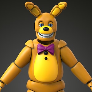 Op de afbeelding: Een goudgeel animatronic karakter met konijnenoren, blauwe ogen en een brede, grijnzende glimlach. Het draagt een paarse vlinderdas en heeft een gele borst. De figuur is gearticuleerd en staat met uitgestrekte armen.