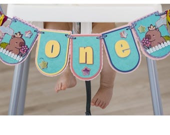 Capybara High Chair Banner: Custom First Birthday Party Decor