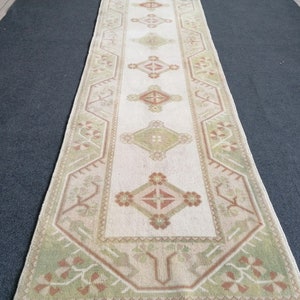 Pastel green  runner rug, 2&#39;5x9&#39;5 faded runner rug, turkish runner rug, vintage runner rug, hallway runner rug, kitchen runner