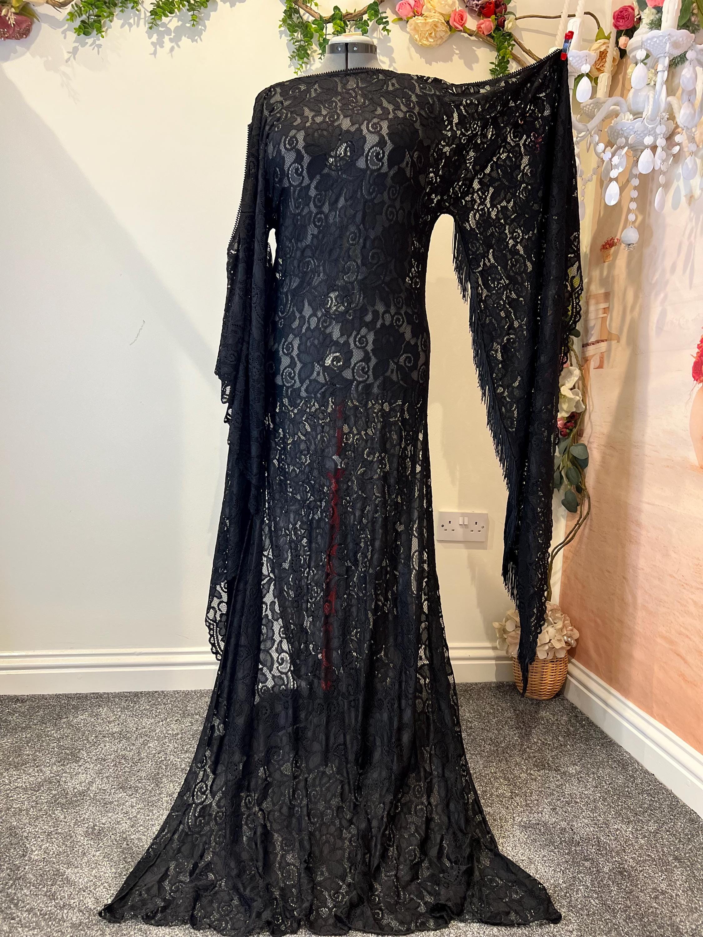 Elegant Black Lace Maternity Gown