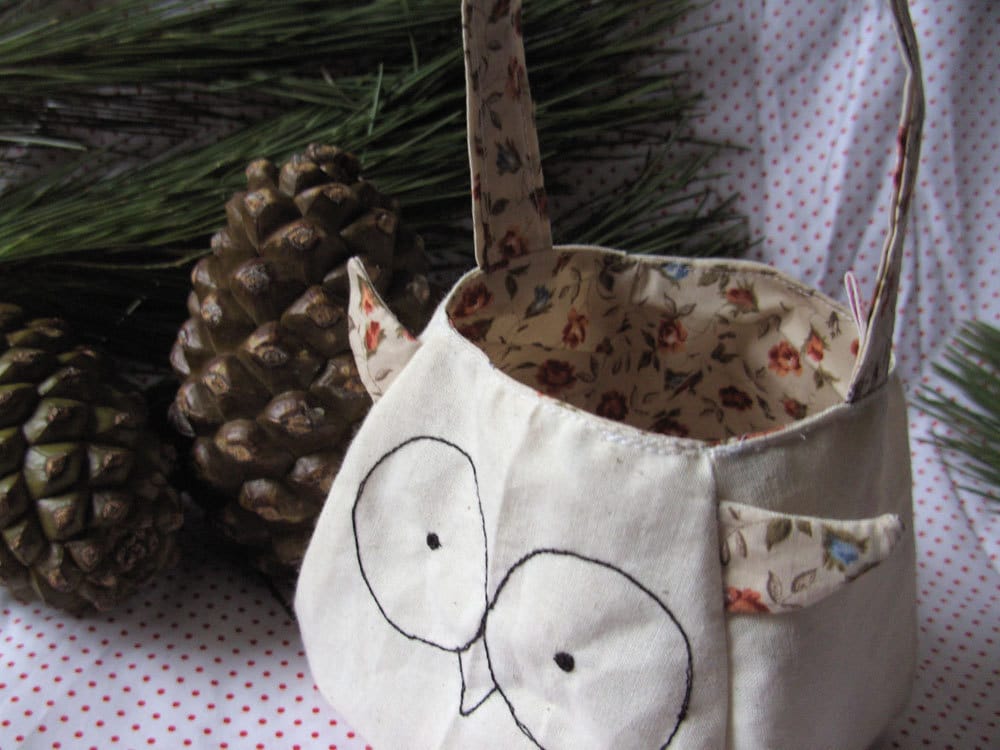 Owl Bag printed cotton lining and ears, easter gift, custom gift bag, freemotion sewn features purse