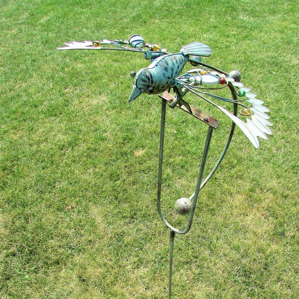 Rocker Kinetic Metal Seafoam Green Bird Rock Wings Yard Stake Rocking Wind Spinner Whirly-Gig Garden Art