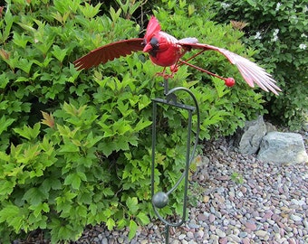 Whimsical Kinetic Metal Red Cardinal Yard Stake Wind Spinner Whirly-Gig Windmill Garden Art Bird