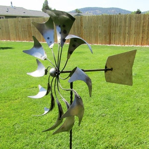 Heavy Duty Wind Spinner Windmill w/ Tail Metal Welded Yard Stake Wind Spin Whirly-Gig Garden Art