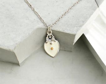 Collar de semillas de mostaza - Charm bañado en rodio