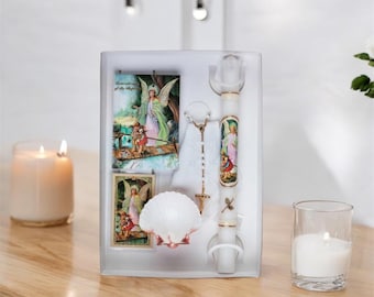 Set de regalo para bautizo: vela de ángel, rosario, concha y folleto
