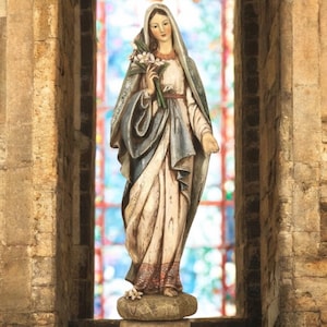 Blessed Virgin Mary Figurine- Madonna With Lilies Garden Statue