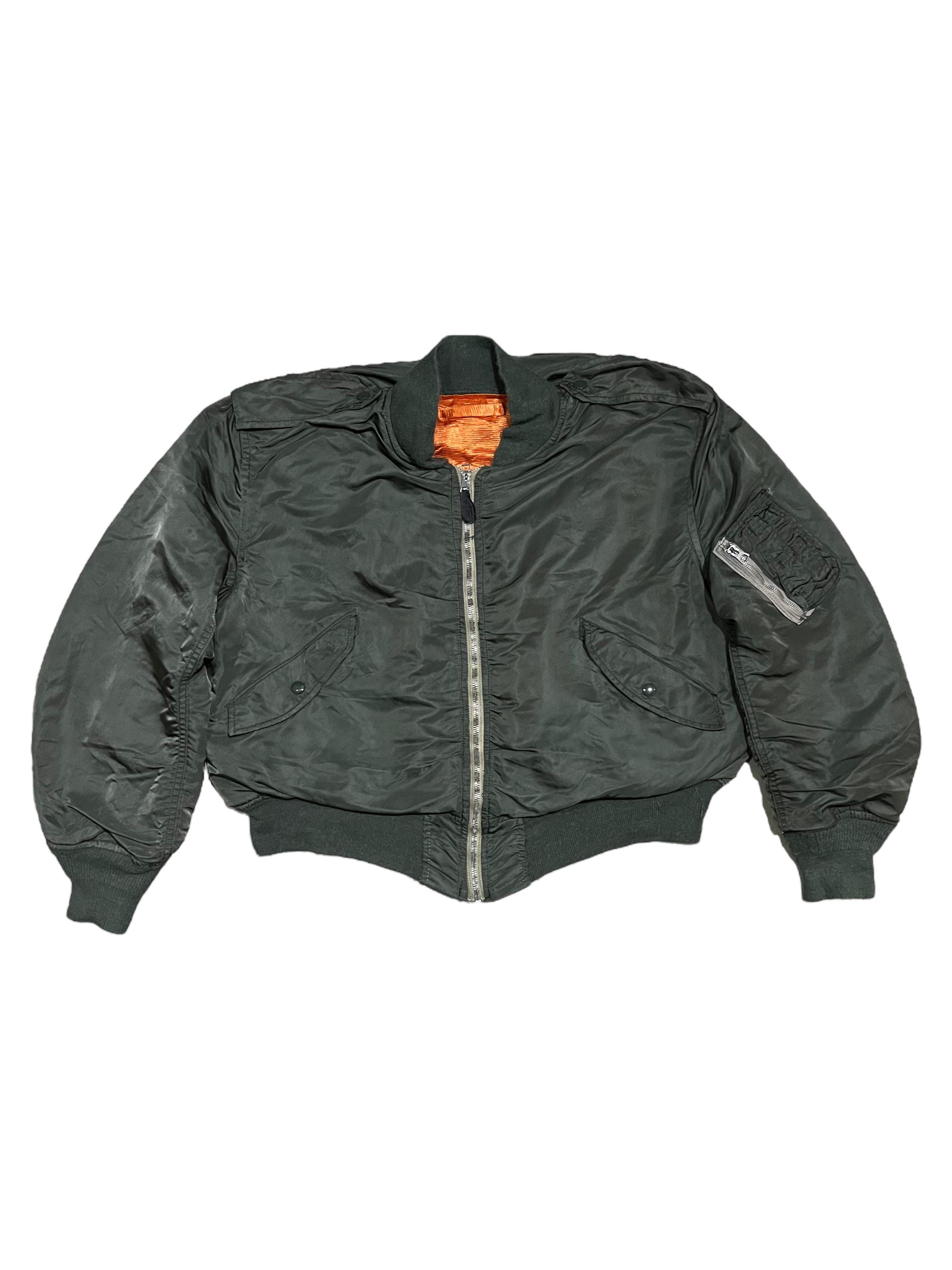 DOBBS VINTAGE ALPHA INDUSTRIES L-2B Alpha Industries | L-2B SHORT